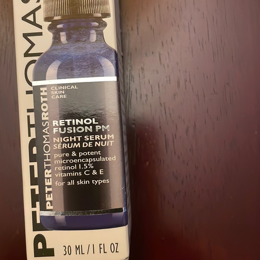NIB-PeterThomas Roth Retinol Fusion PM Night Serum. 1OZ